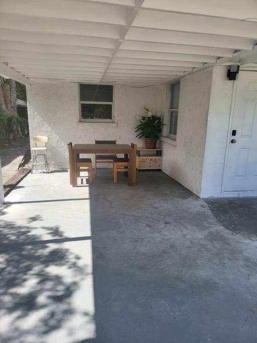 Entire Home By Siesta Key/Closed To Downtown Sarasota Exterior photo